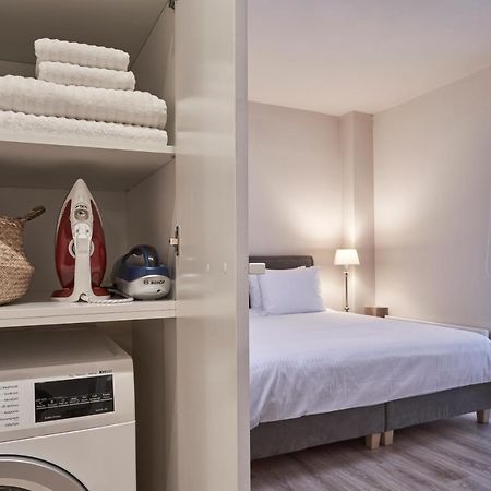 Charitos Iχ, Chic N Modern 2Bd Apt Atene Esterno foto