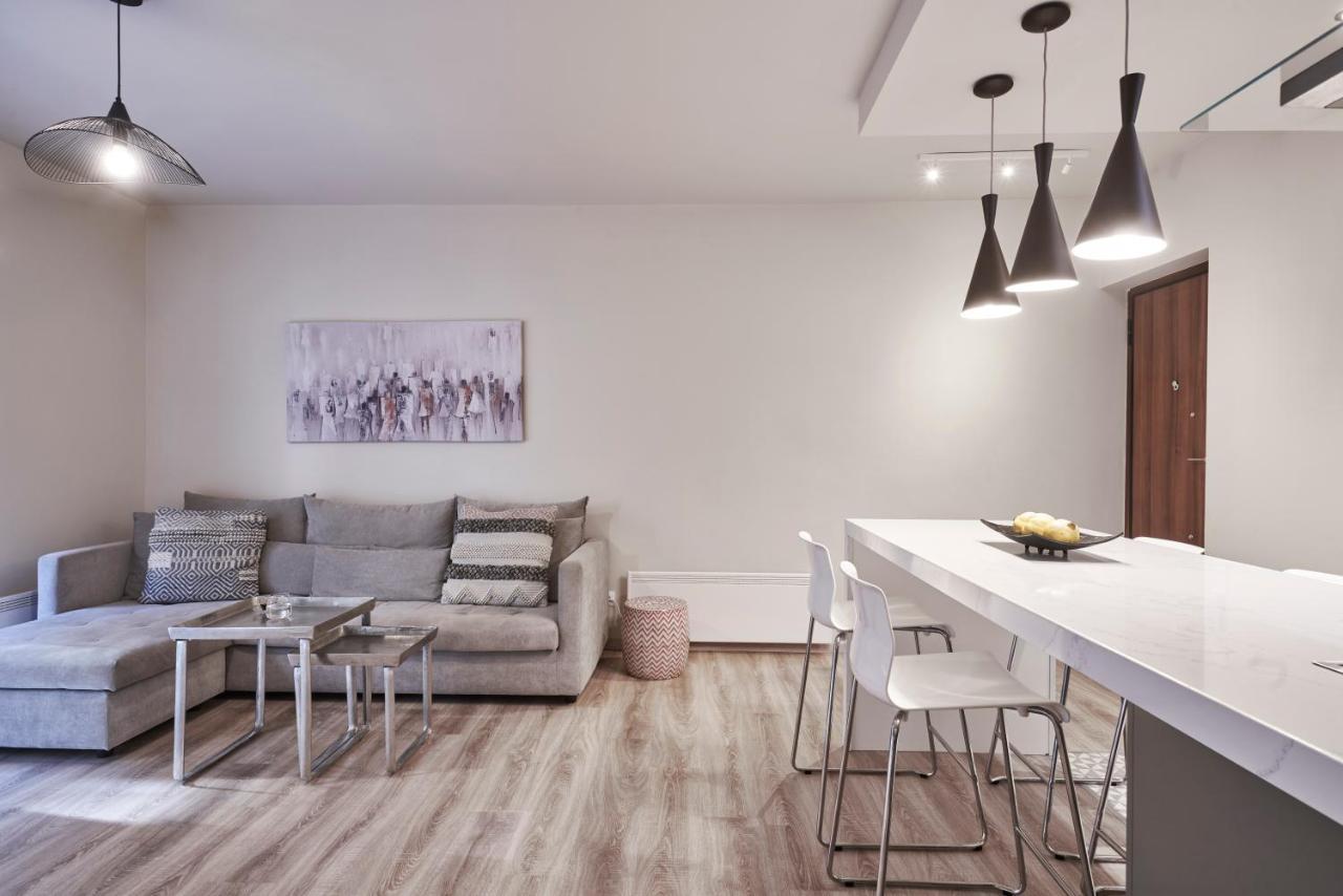 Charitos Iχ, Chic N Modern 2Bd Apt Atene Esterno foto