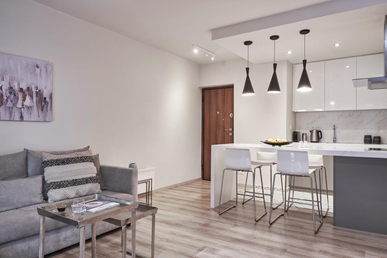 Charitos Iχ, Chic N Modern 2Bd Apt Atene Esterno foto