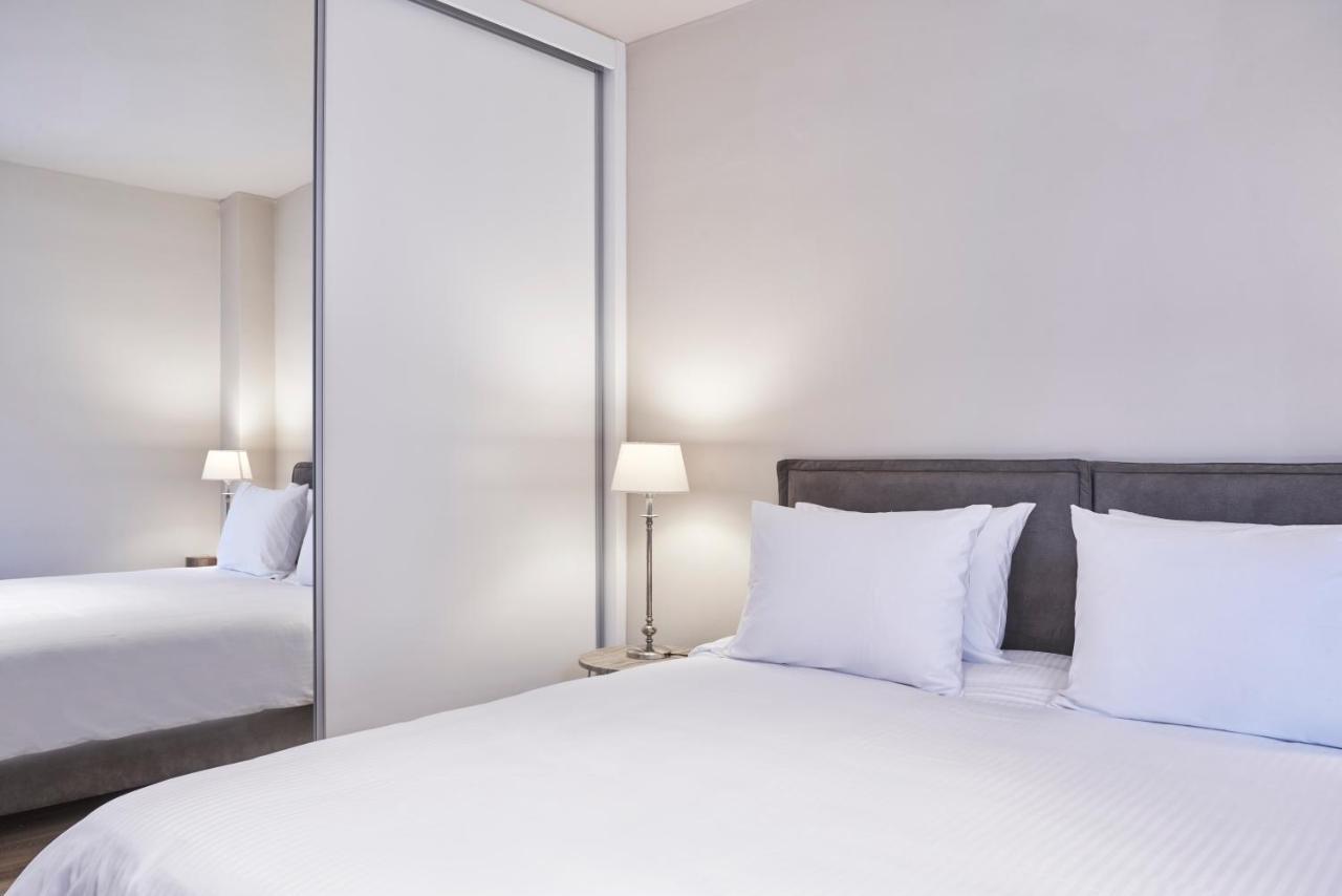 Charitos Iχ, Chic N Modern 2Bd Apt Atene Esterno foto